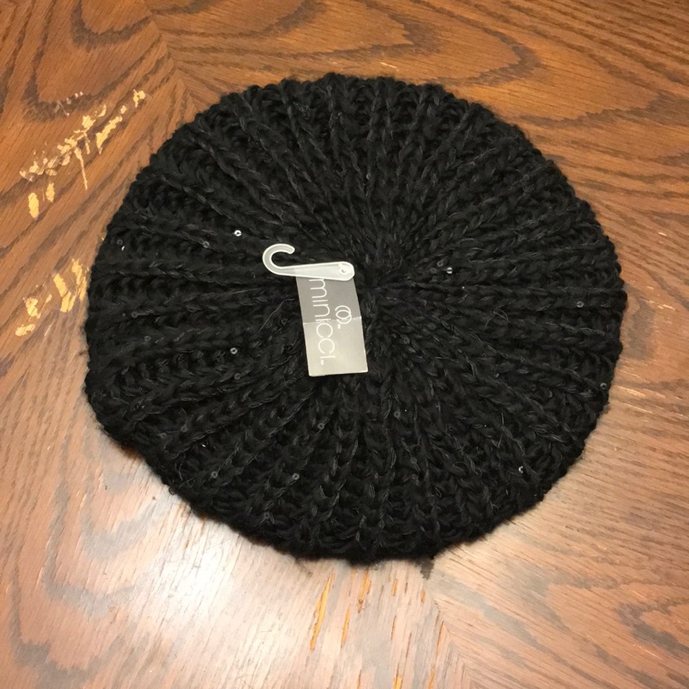 Beret styled beanie NWT